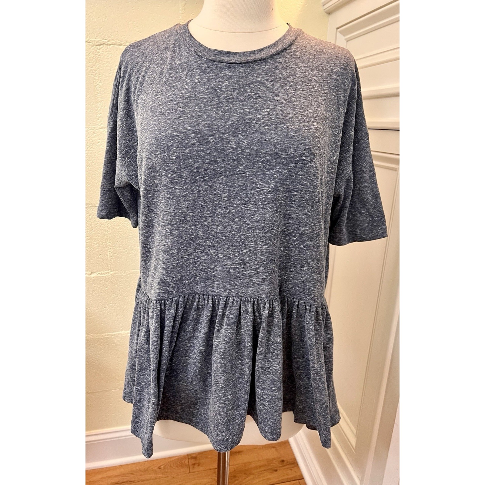 Asos Women's Heathered Gray Short Sleeve Shirt Blouse Size 6